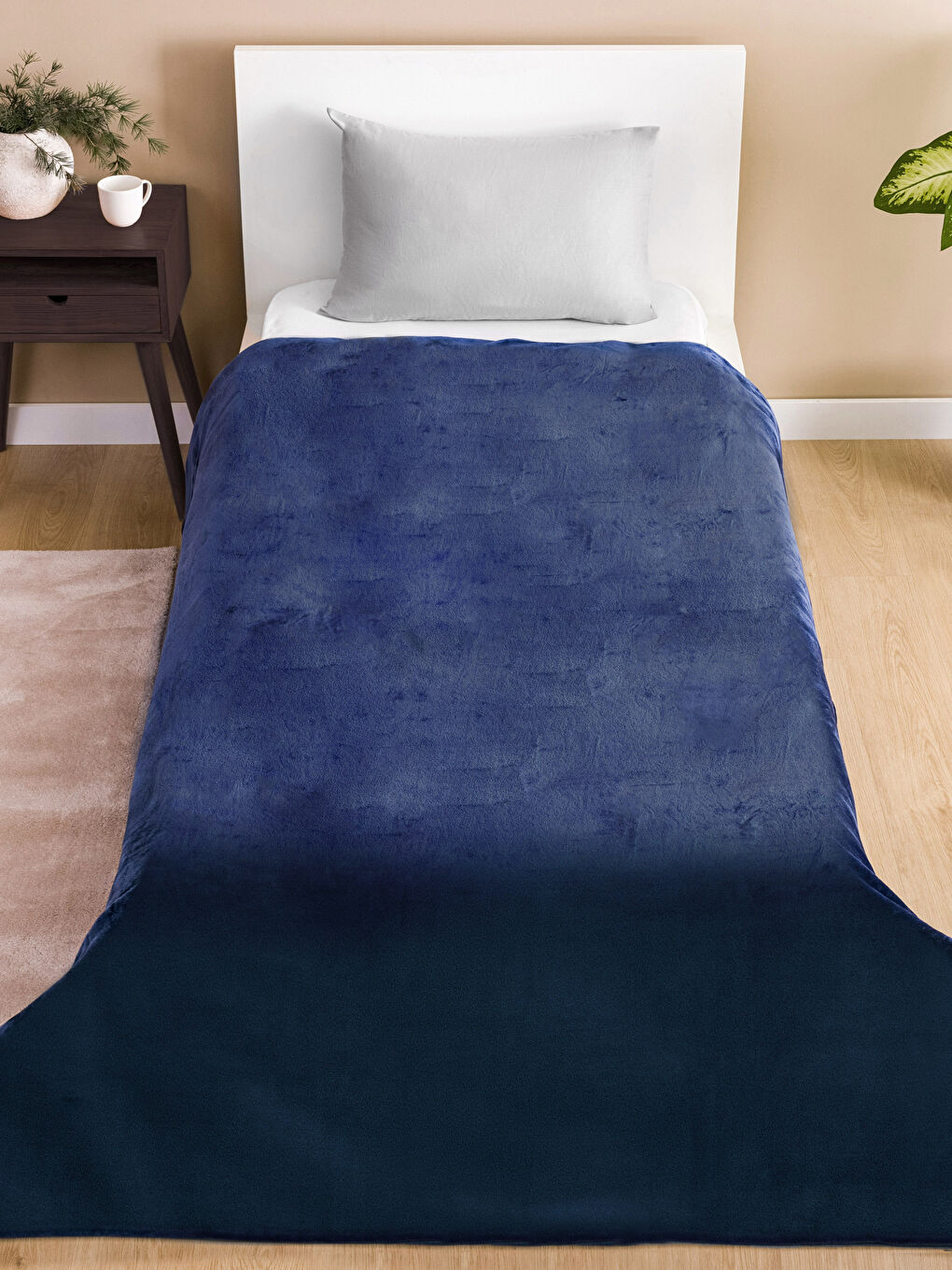 Lacivert Düz Wellsoft Tek Kişilik Battaniye 150x220 cm-1