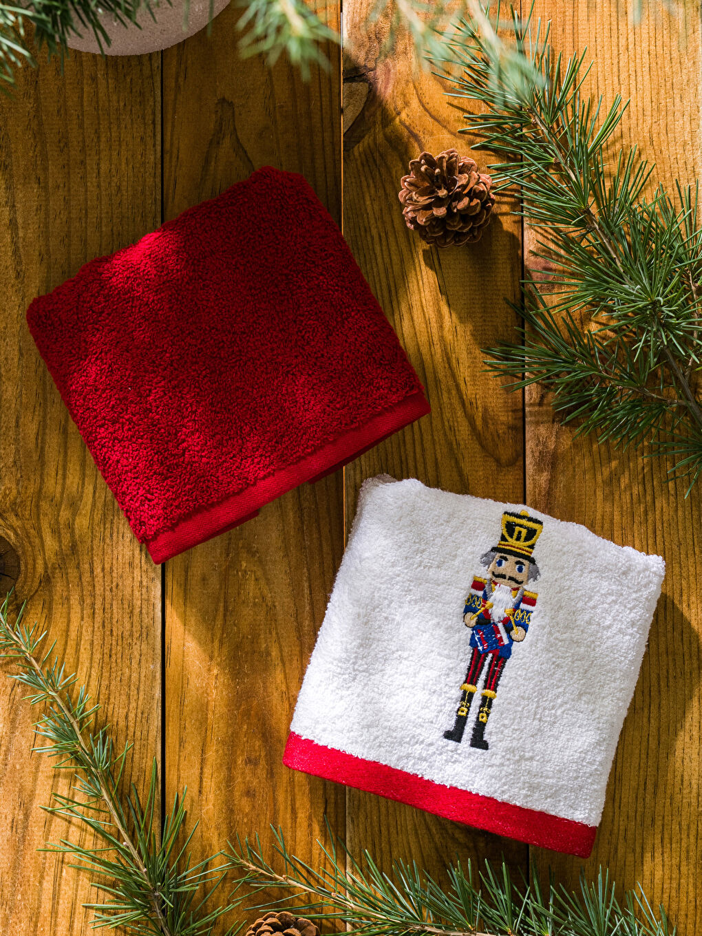 LCW HOME Cotton Nutcracker Embroidered Hand Towel 2 Pack 30x50 Cm -W2H508Z8-J5E