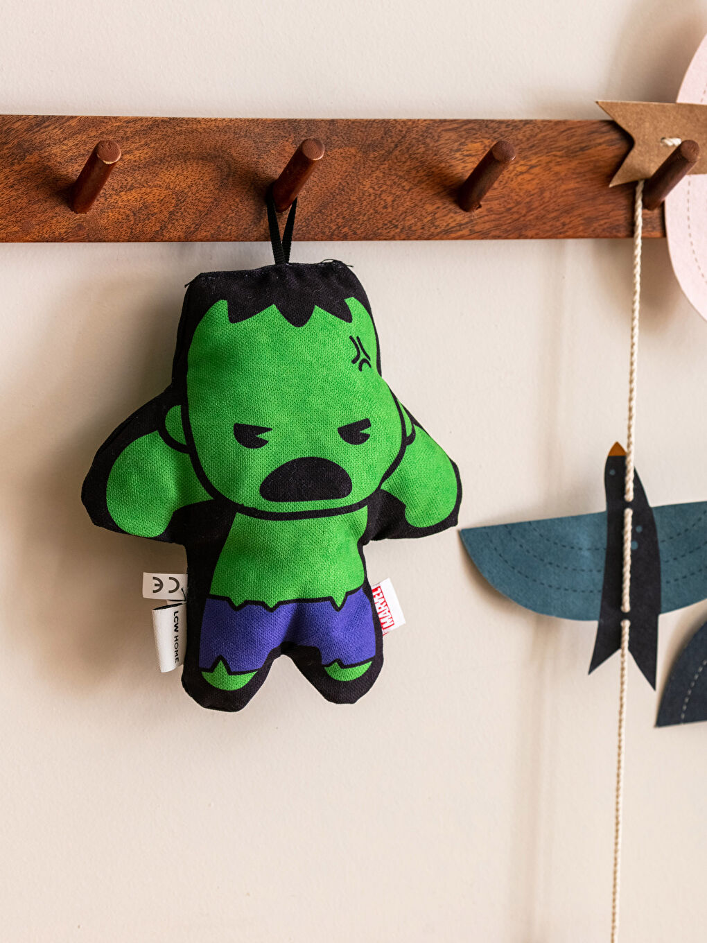 Coussin Bébé Hulk Imprimé 17 Cm-1