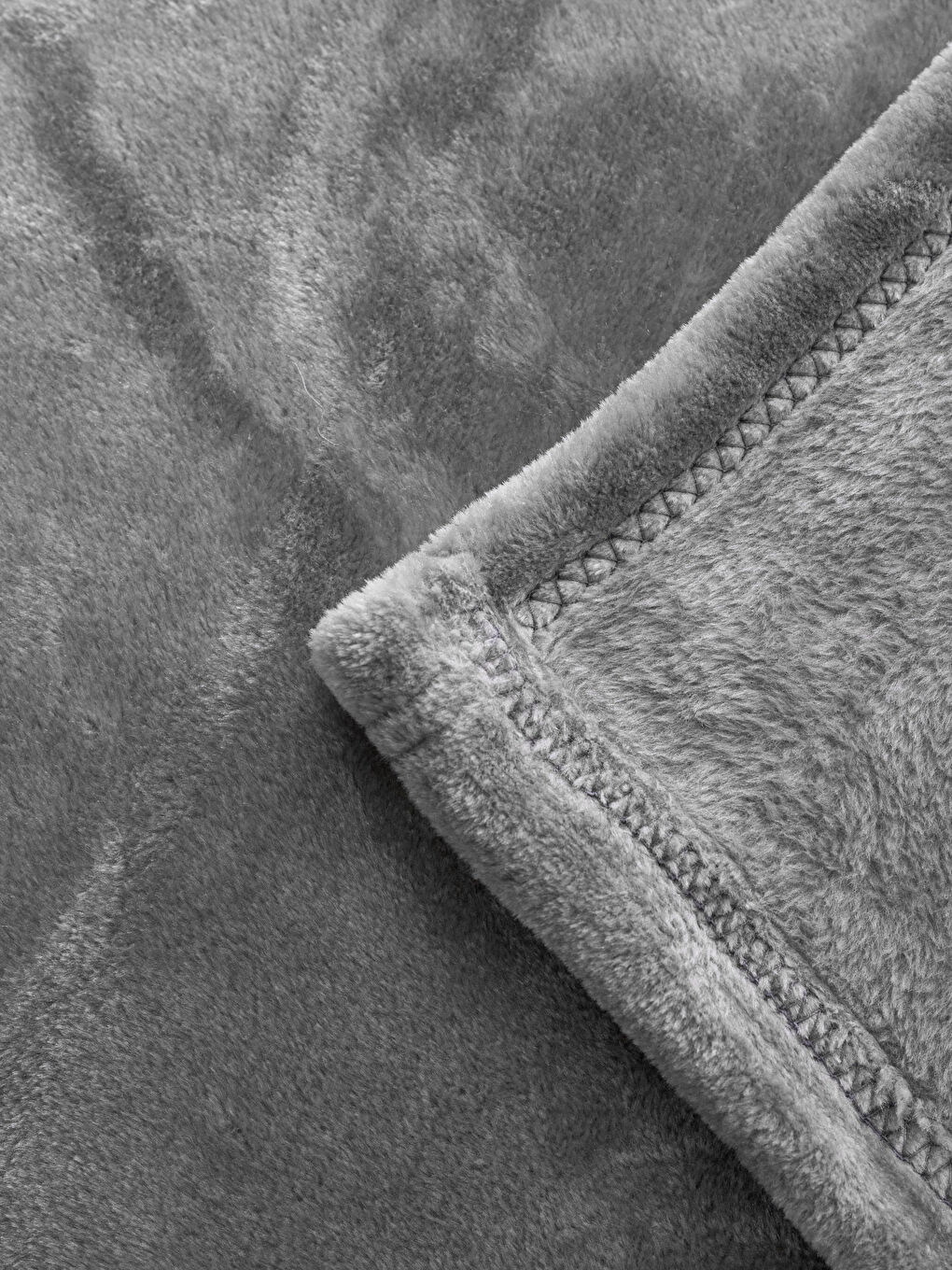 Couverture Simple Uni en Velours Doux 150x220 Cm-3