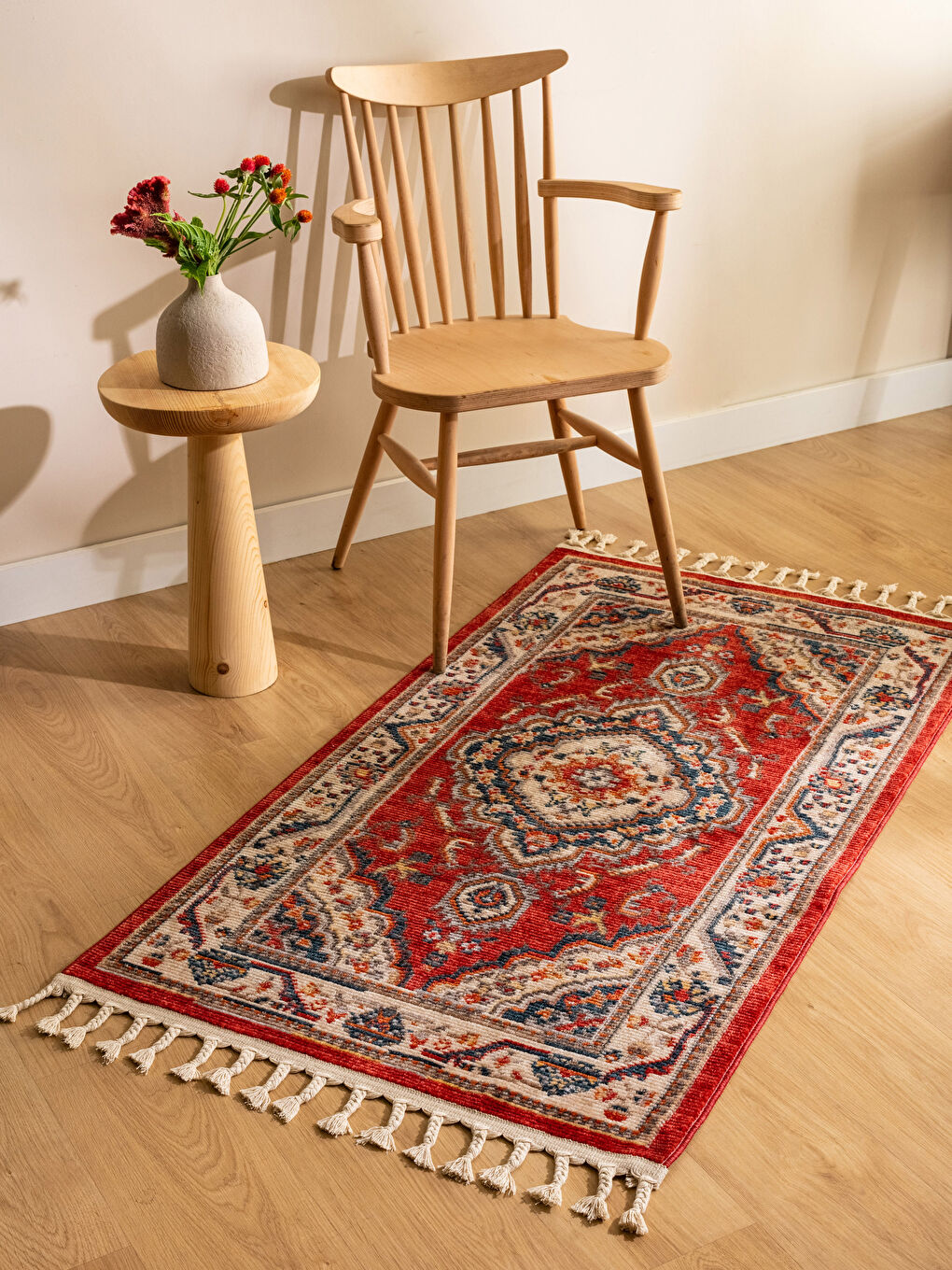 Karışık Etnik Desenli Püskül Detaylı Halı 80x150 cm