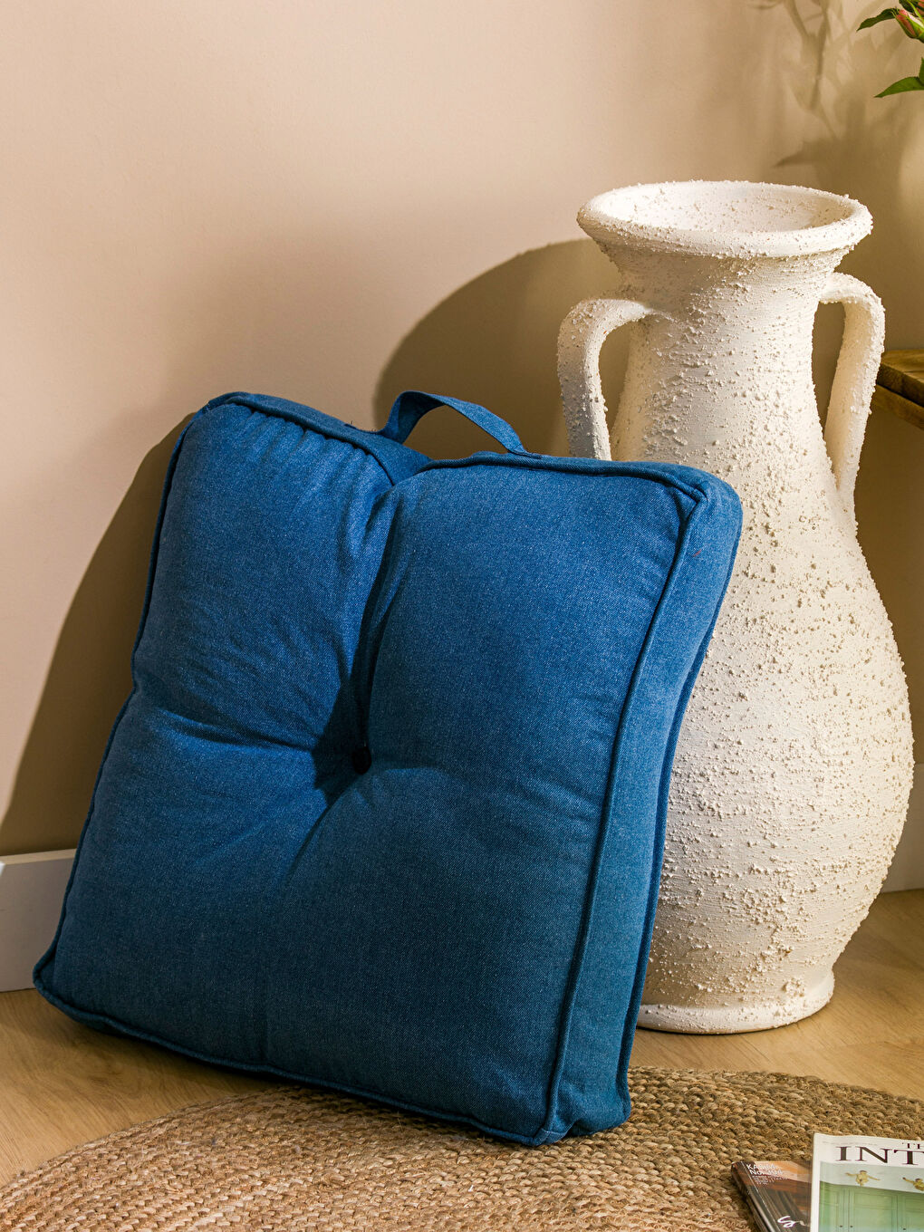 Karışık Düğme Detaylı Minder 45x45 cm-1