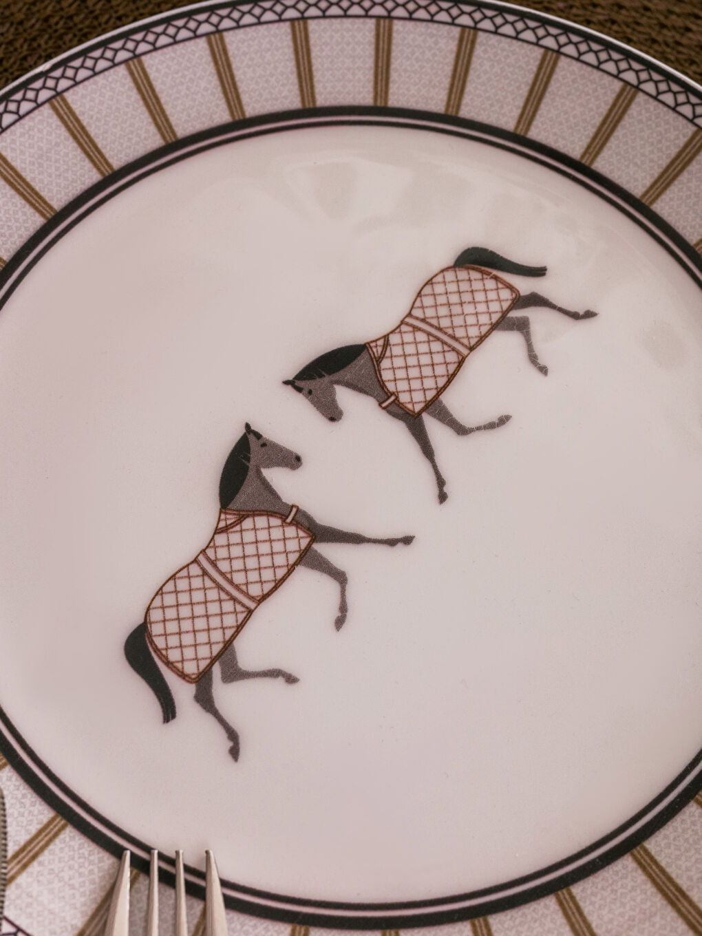 Karışık Desenli Seramik Servis Tabağı 26 cm-2