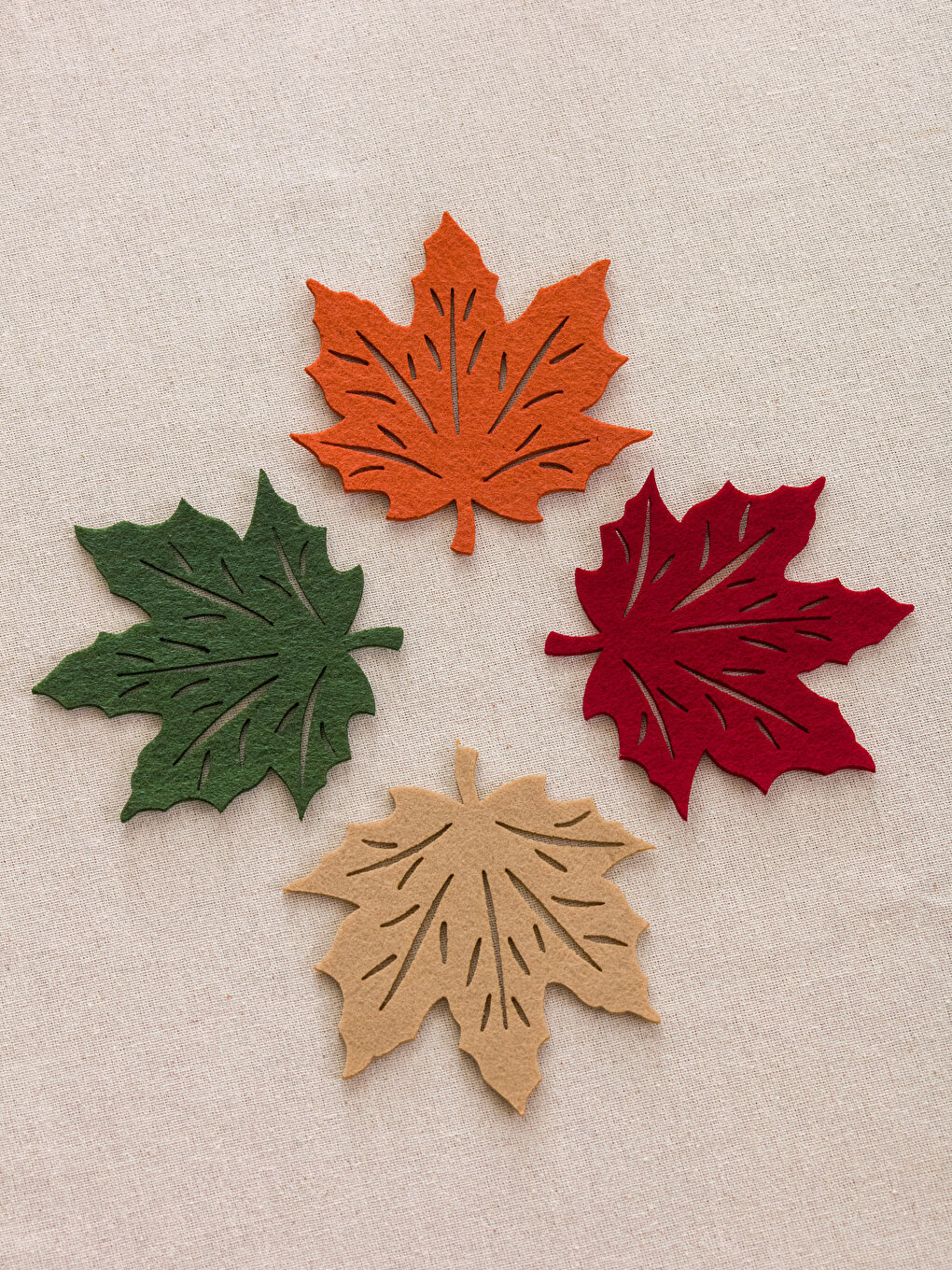 Kahverengi Yaprak Şeklinde Bardak Altlığı 4'lü-1