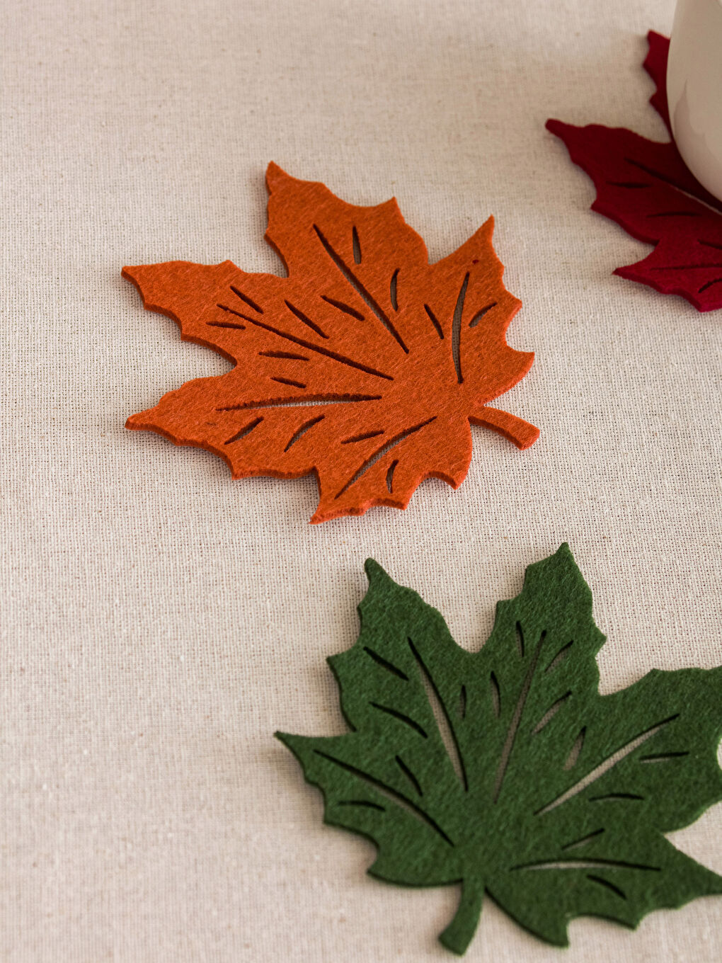 Kahverengi Yaprak Şeklinde Bardak Altlığı 4'lü-2