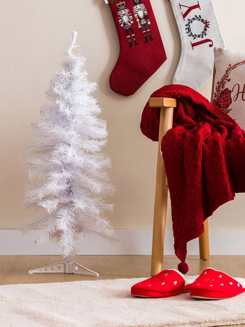 Beyaz Yılbaşı Temalı Dekoratif Çam Ağacı 90 cm-1