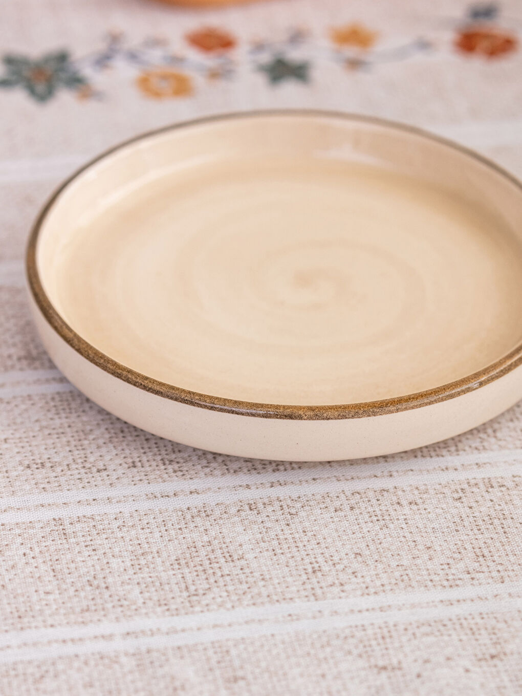 Flat Ceramic Plate 12 cm-2