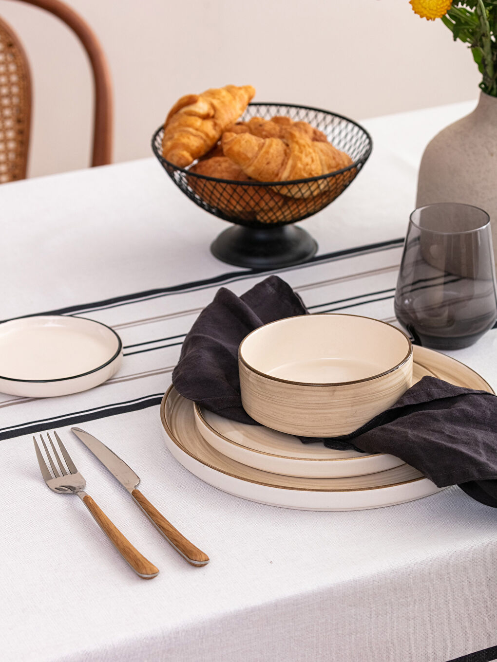 Bej Düz Seramik Kase 14 cm