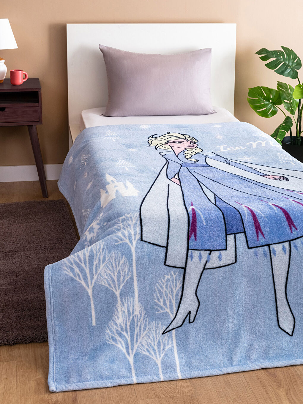 Karışık Frozen Lisanslı Welsoft Çocuk Battaniye 150x200 cm