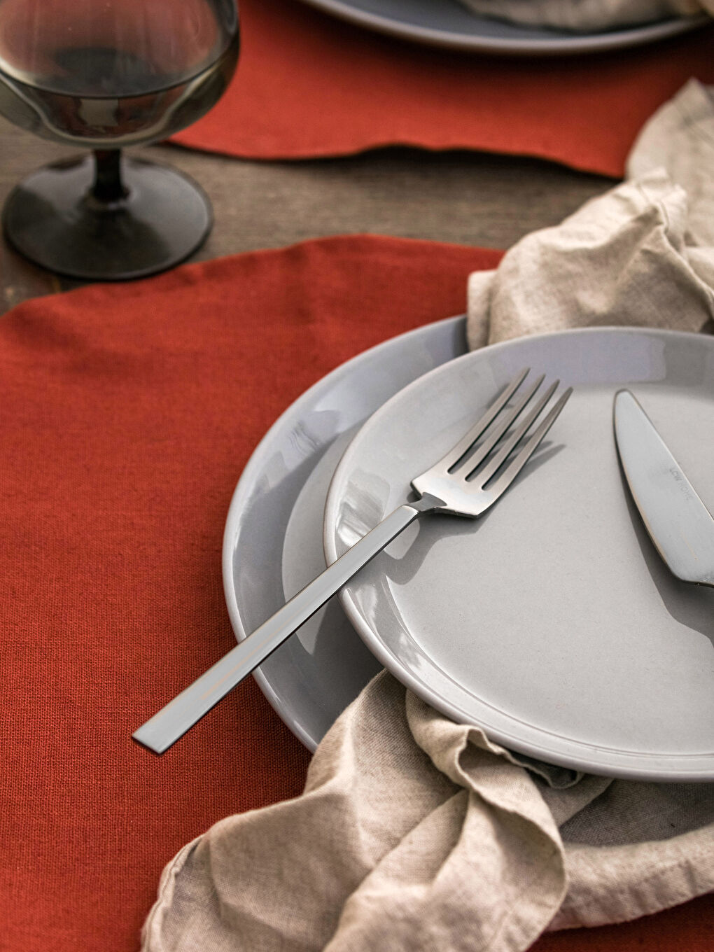 Стоманен комплект съдове за маса от 6