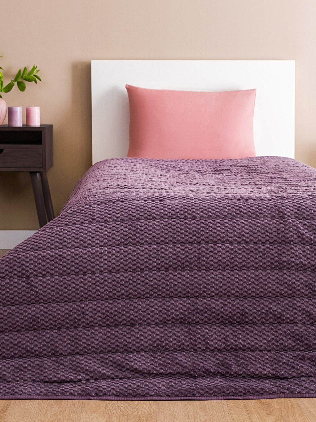 Mürdüm Kendinden Desenli Tek Kişilik Battaniye