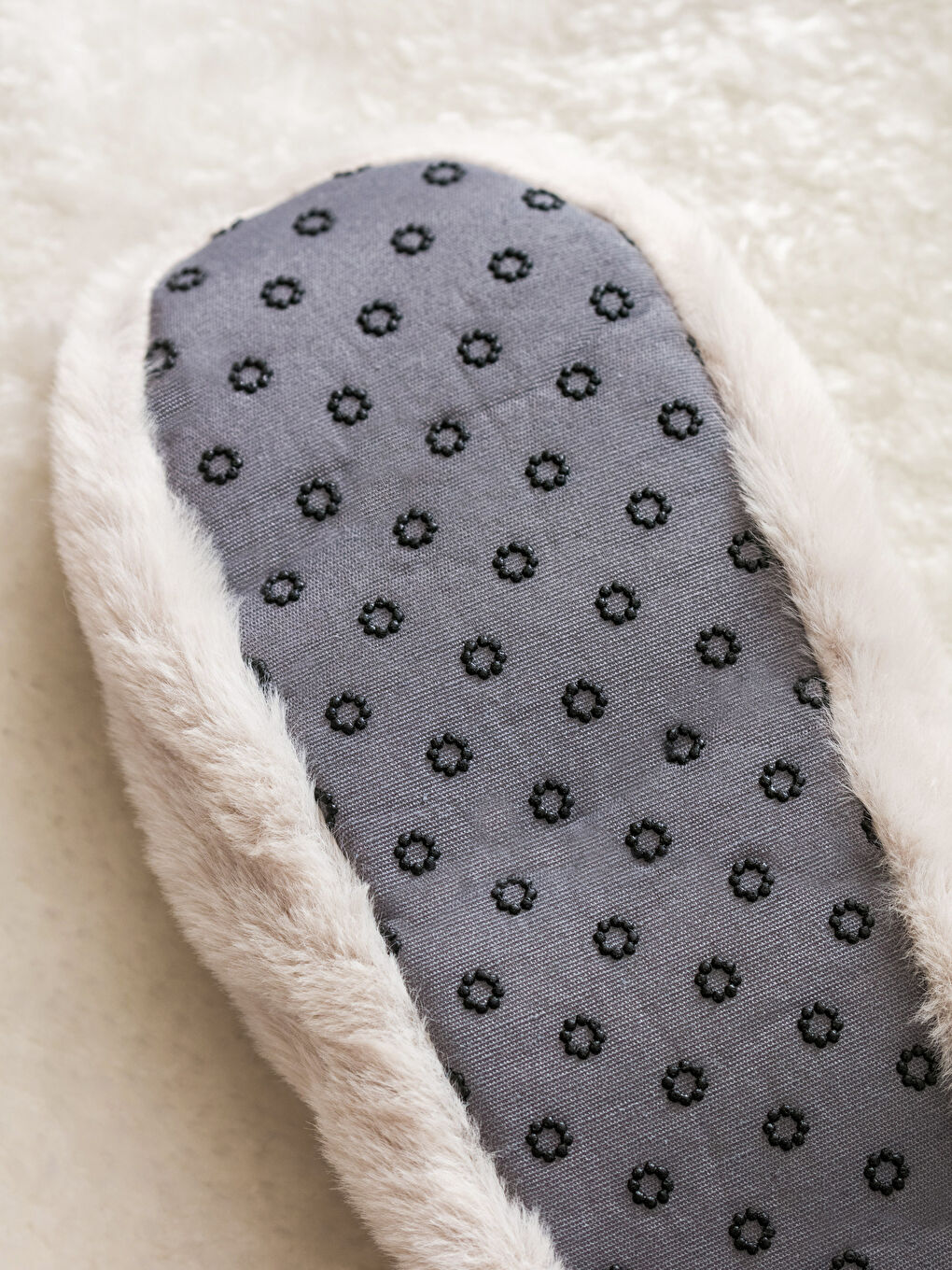 Bej Kadın Pelüş Ev Ayakkabısı-3