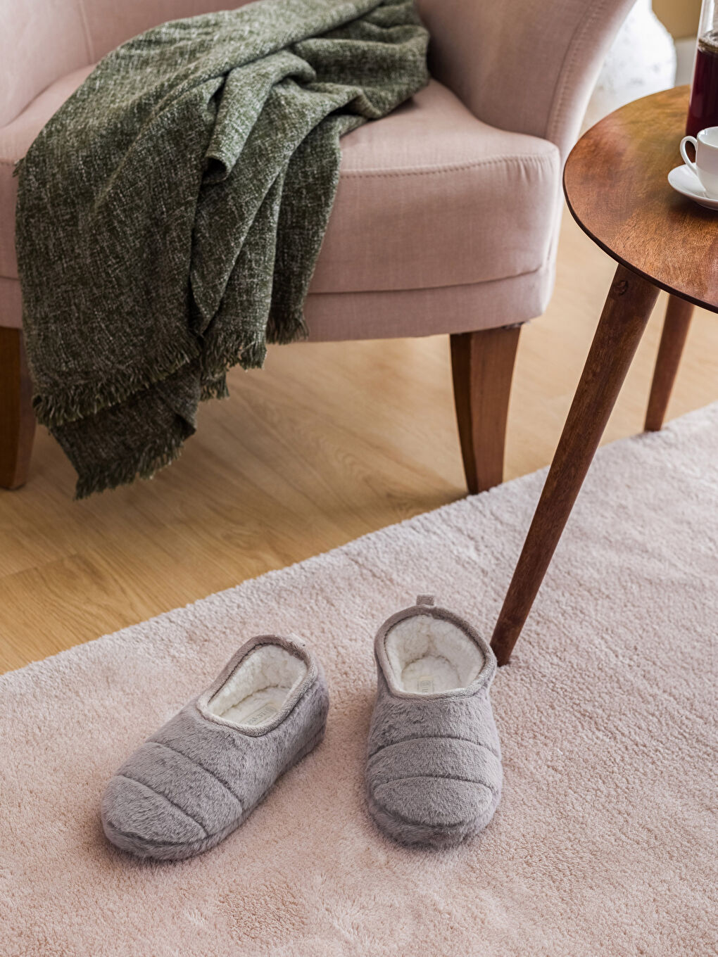 Gri Pelüş Kadın Ev Ayakkabısı