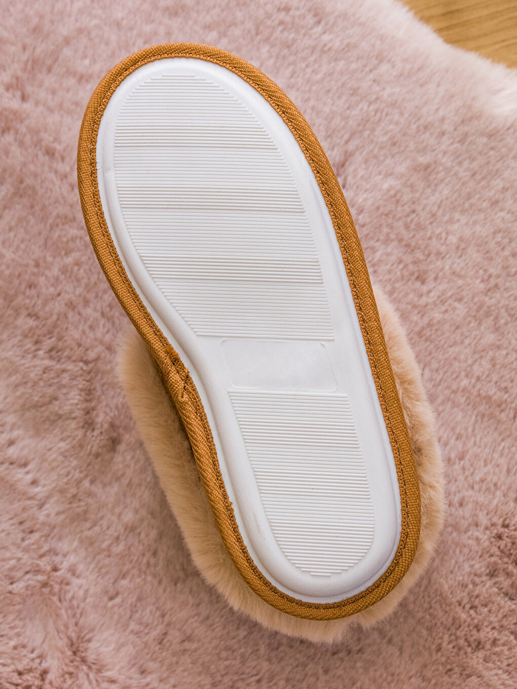 Әйелдерге арналған үйге арналған тәпішкелер-3