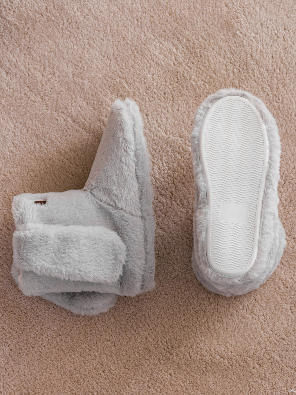 Кестеленген әйел қоян бейнелі үй бәтеңкесі-2