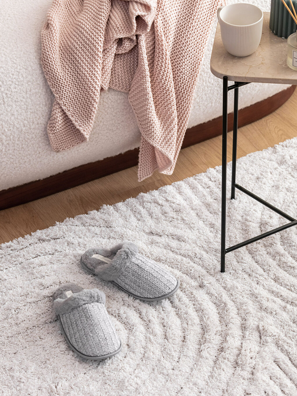 Self Patterned Women's House Slippers