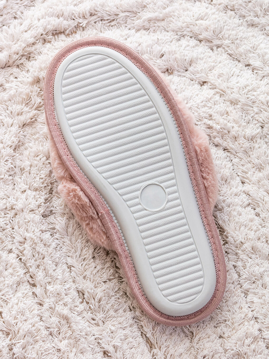 LCW STEPS Überkreuzte Plüsch-Hausschuhe für Damen -W33626Z8-SAK