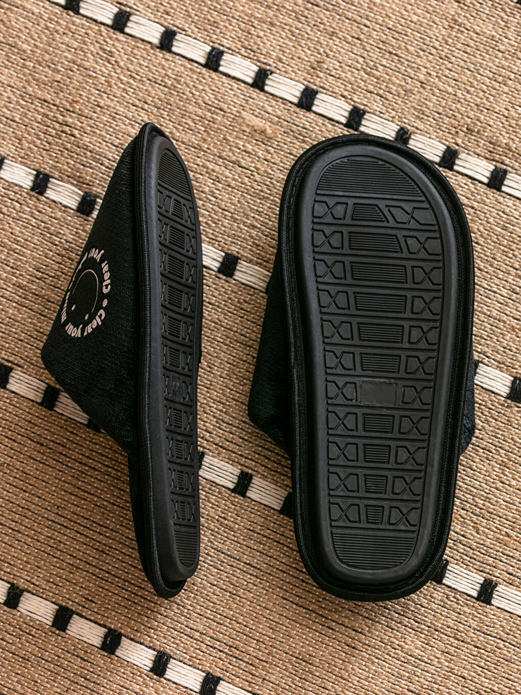 Закрытые спереди домашние тапочки с принтом для мужчин-2