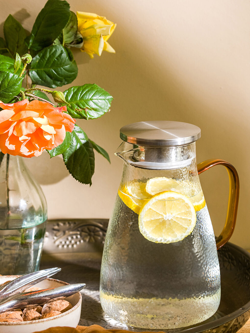 Renksiz Kapaklı Cam Sürahi 1800 ml