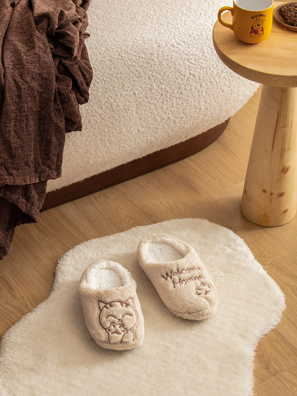 LCW STEPS Bej Nakışlı Kadın Ev Terliği