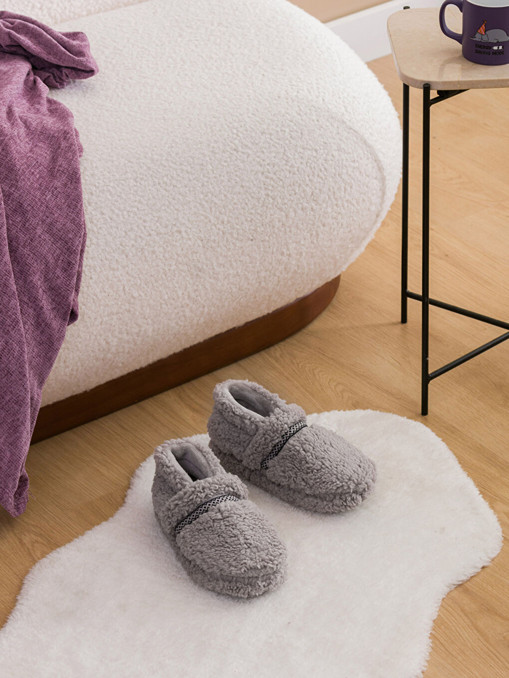 Gri Nakış Detaylı Kadın Ev Botu