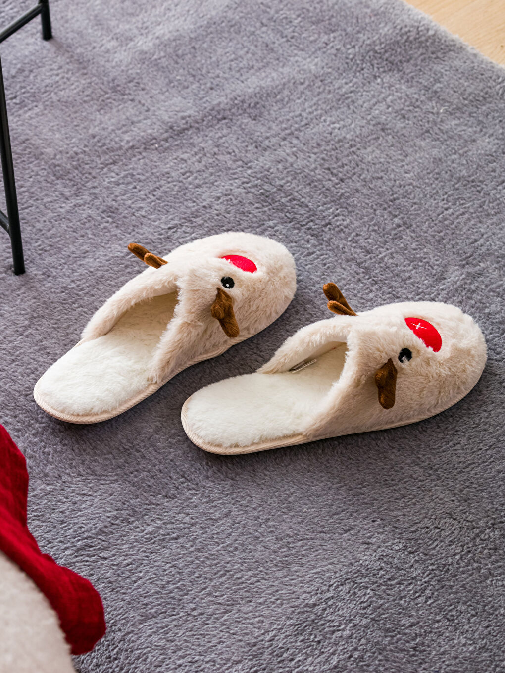 Christmas Themed Deer Embroidery Detailed Plush Women's House Slippers-1