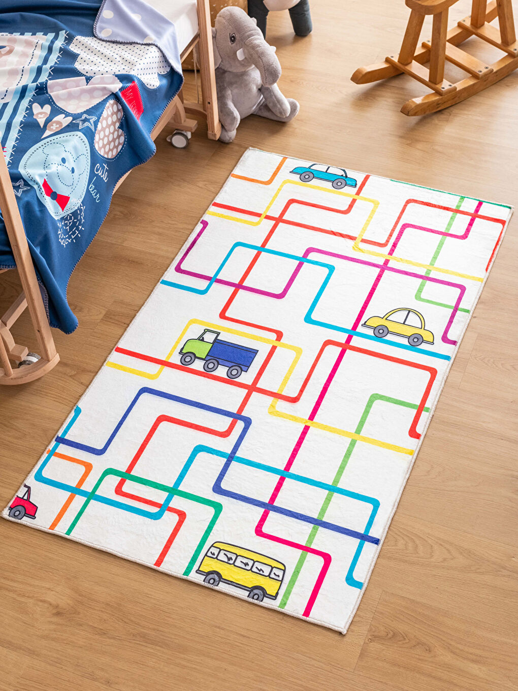 Karışık Araç Baskılı Çocuk Halısı 80x140 cm
