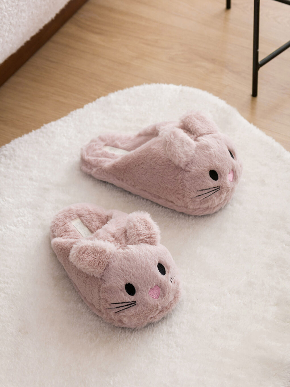 әйелдерге арналған қоян түріндегі үйге арналған тәпішкелер-1