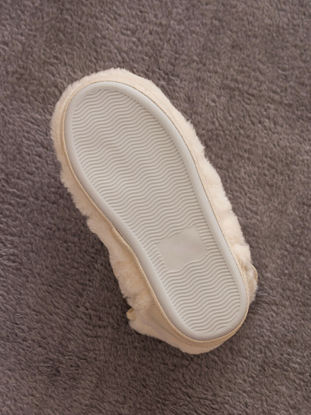 Bottes Pantoufles d'Accueil en Peluche Unies pour Femmes-4