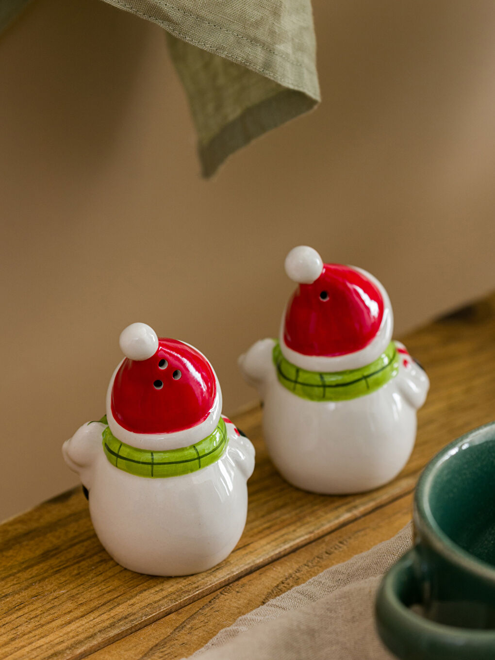LCW HOME New Year's Themed Salt and Pepper Shakers -W3AV21Z8-F9C