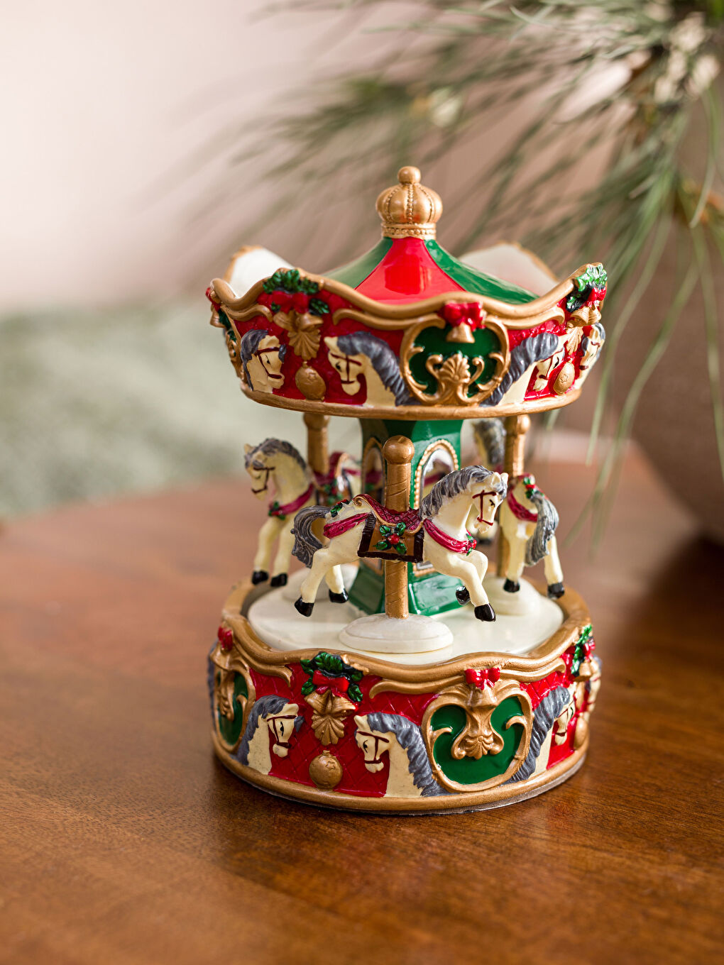 New Year-Themed Music Box 11x11x16 cm-1