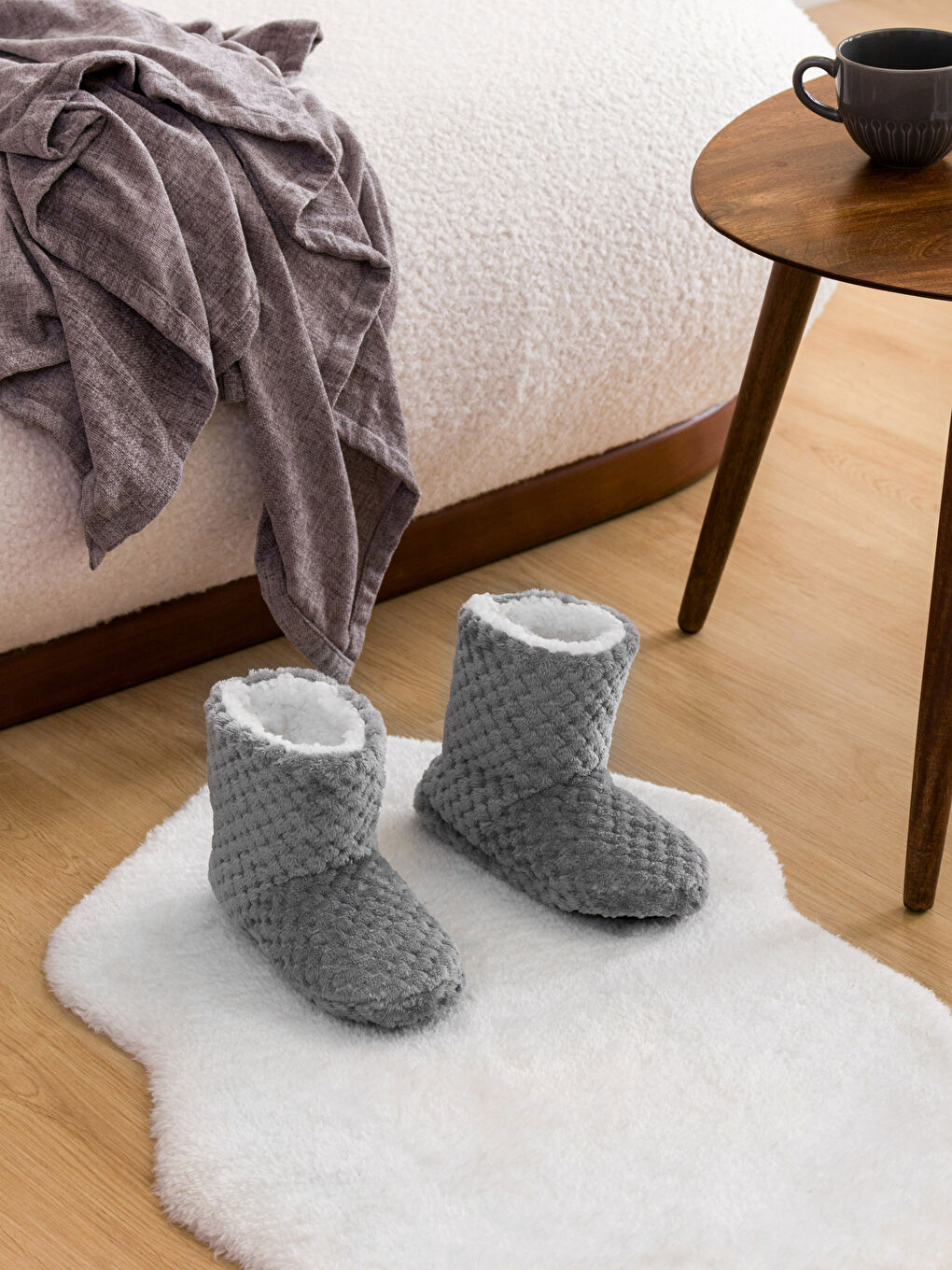 Botoși de Casă de Pluș pentru Femei