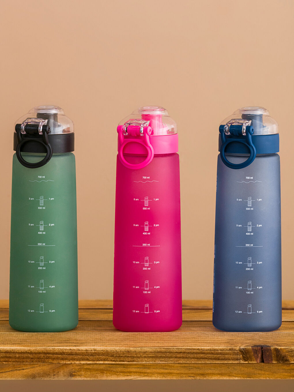 Karışık Yazı Baskılı Kapaklı Suluk 730 ml-1