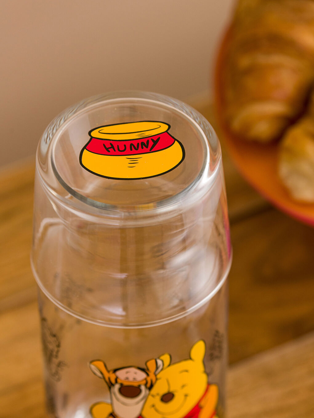 Winnie the Pooh Printed Glass Carafe Pitcher with Lid 500 Ml-3