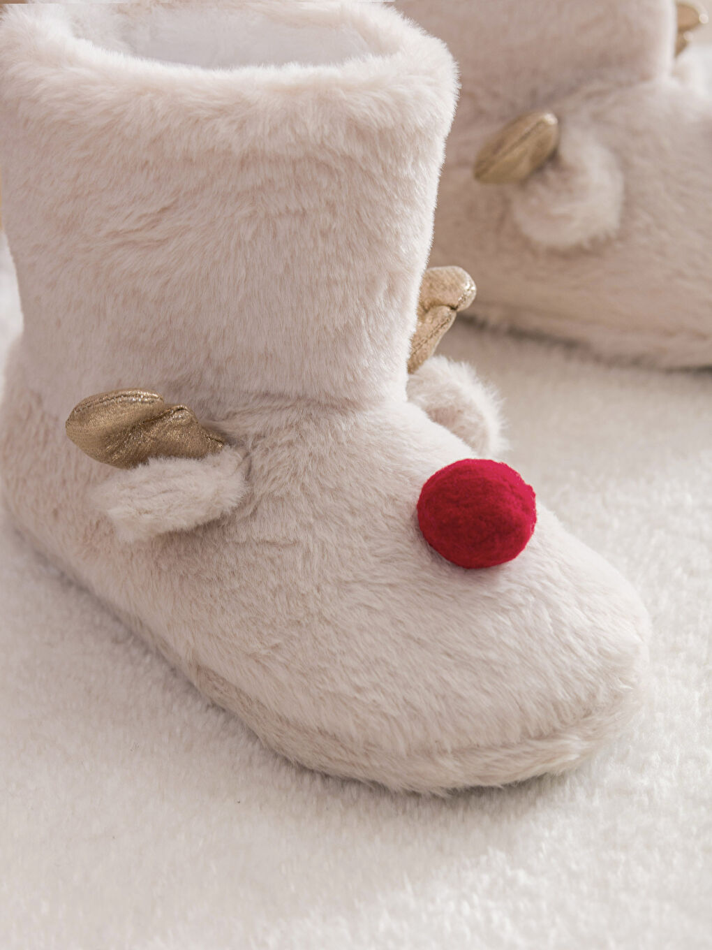 LCW STEPS 3D Appliqué Plush Women's House Boots -W3CV99Z8-ECB