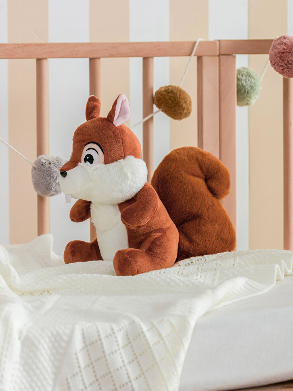 Үлпілдек толтырылған кестеленген тиін сәбиге арналған жастықша 28 см