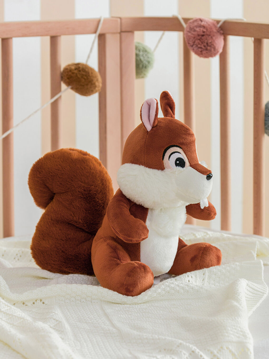 Үлпілдек толтырылған кестеленген тиін сәбиге арналған жастықша 28 см-1