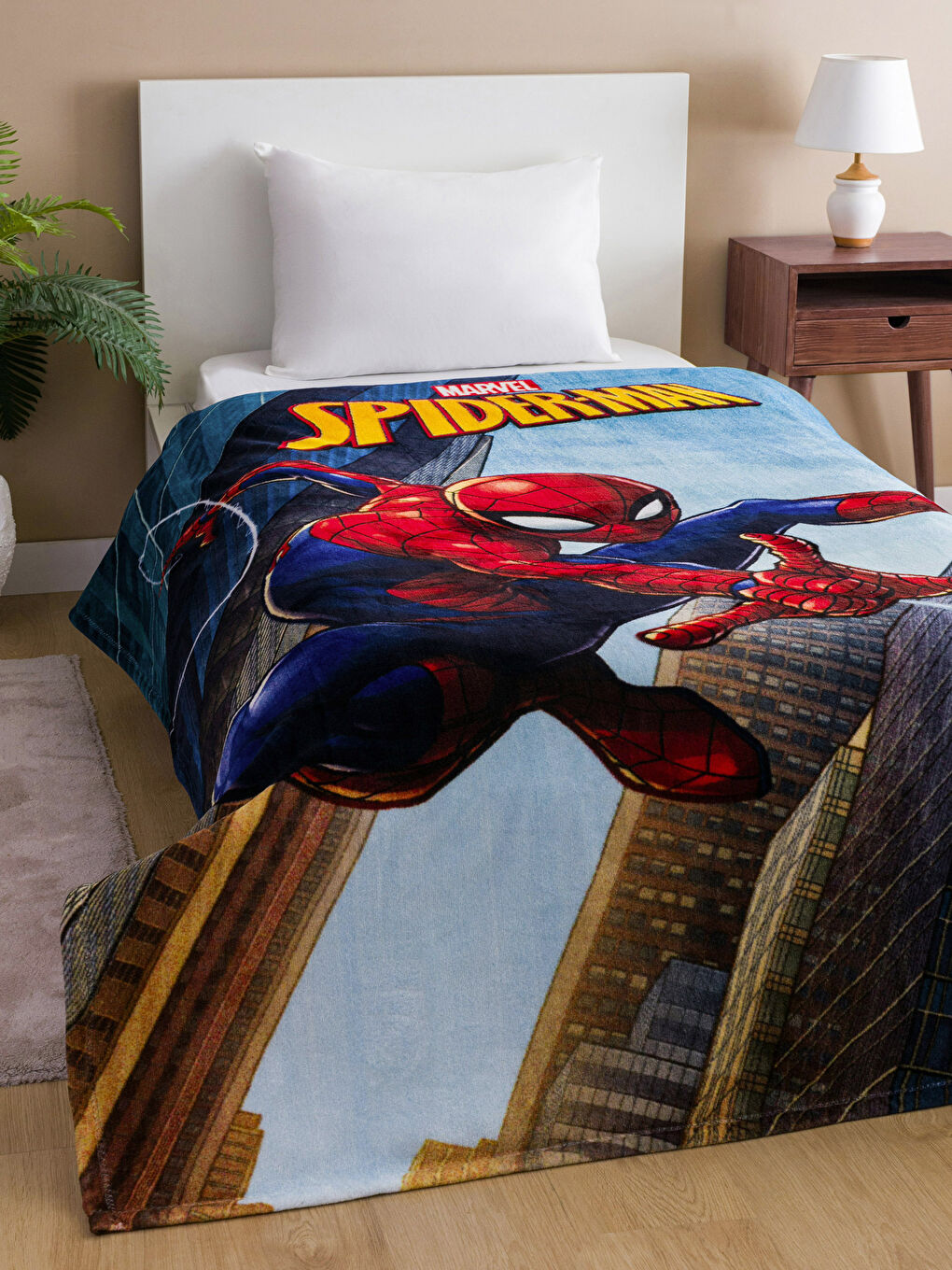 Karışık Spider-Man Baskılı Tek Kişilik Çocuk Battaniye 150x200 cm