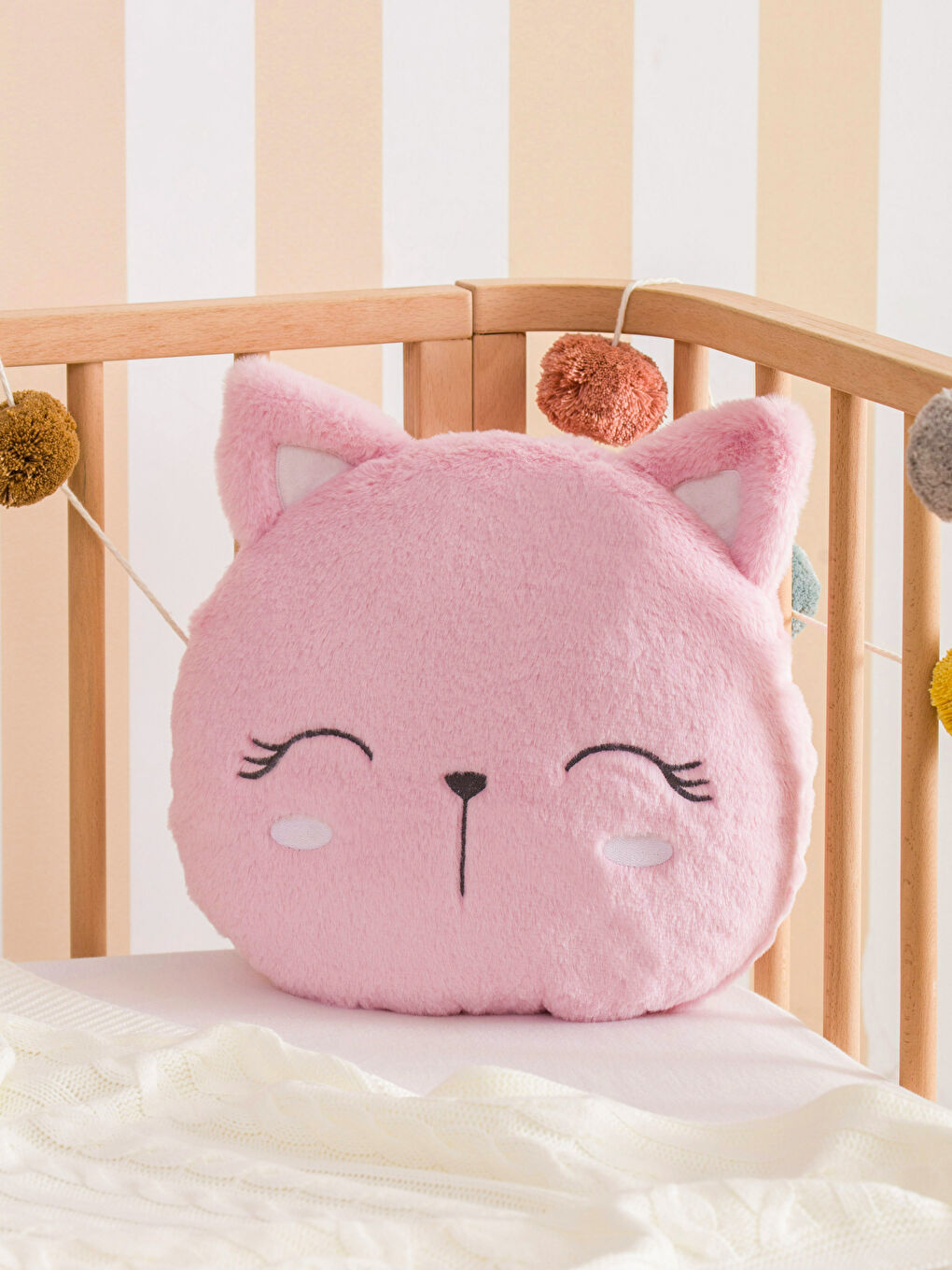 Pembe Nakışlı Dolgulu Bebek Kırlent 40 cm