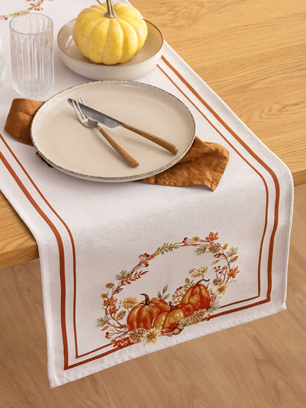 LCW HOME Pumpkin Patterned Runner 45x120 cm -W3DK65Z8-F9C