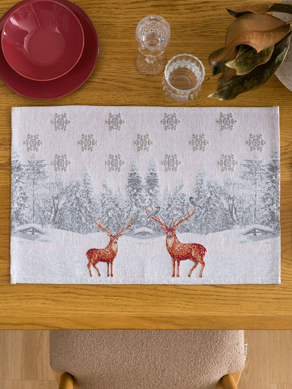 Σουπλά με Κεντημένο Ελάφι 33x50 εκ-1