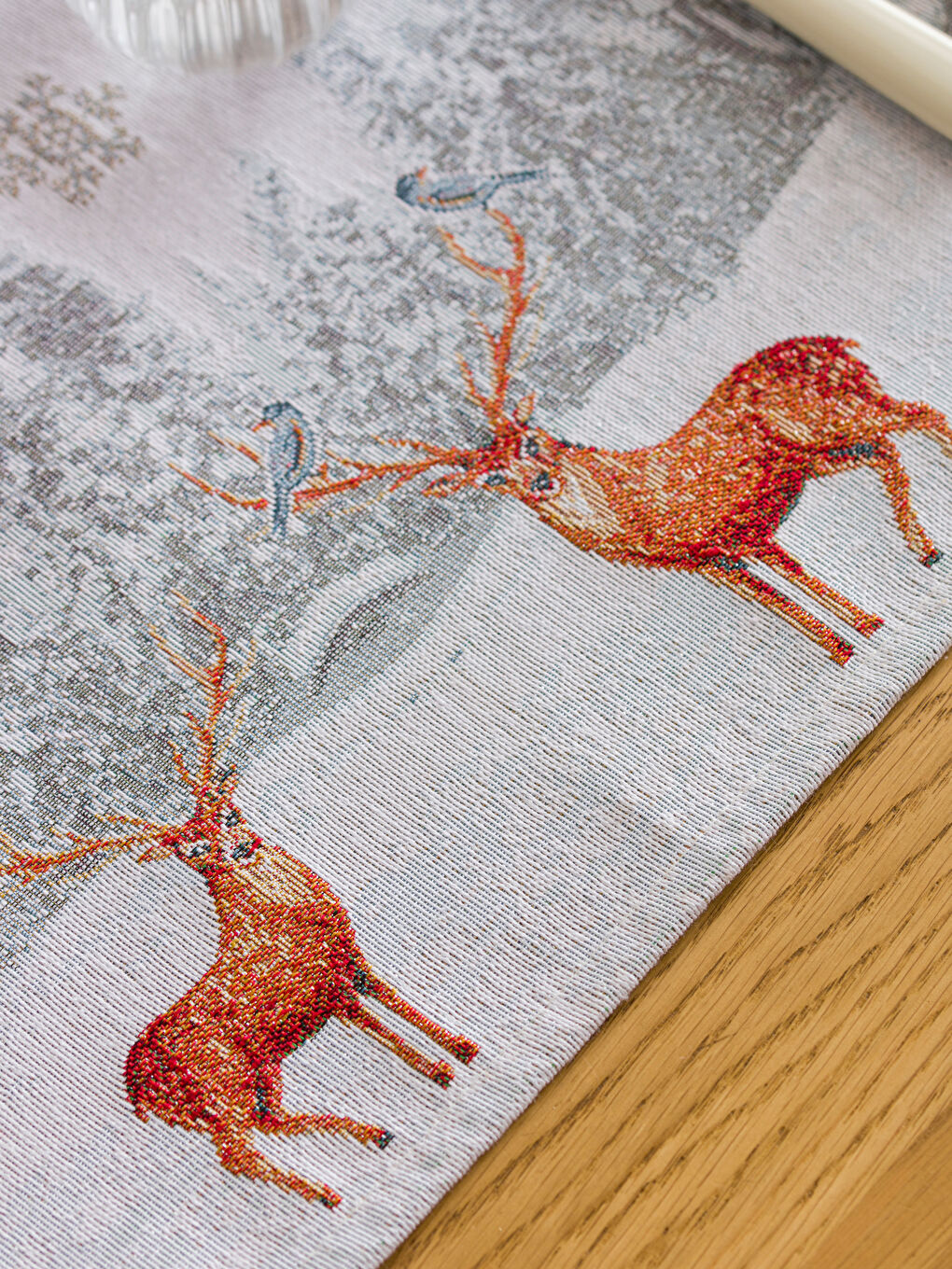 Σουπλά με Κεντημένο Ελάφι 33x50 εκ-2