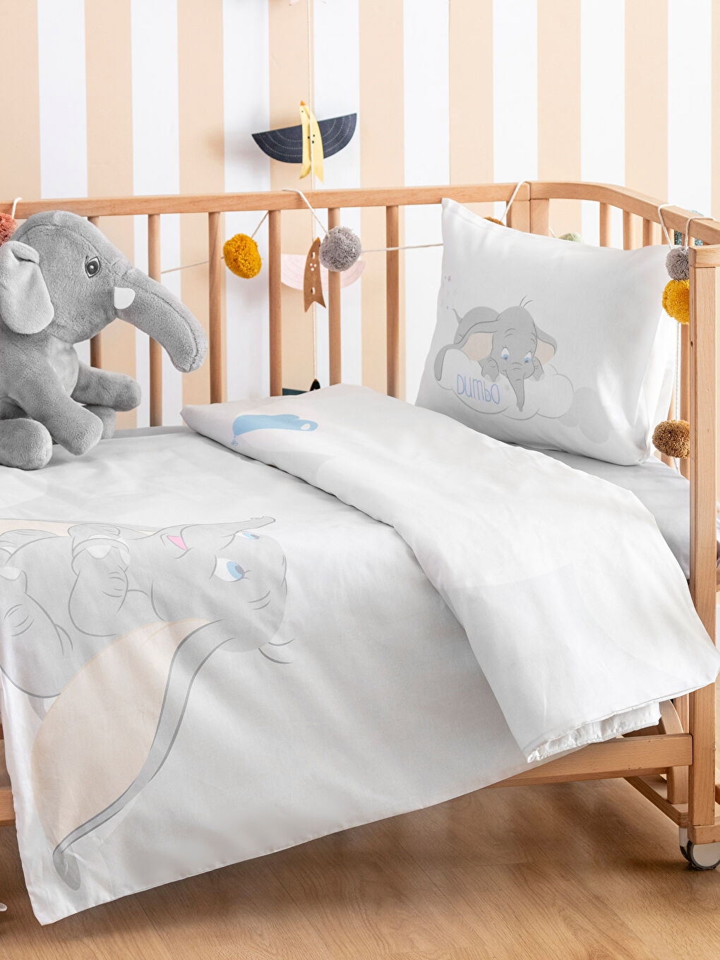 Karışık Fil Baskılı Bebek Nevresim Takımı