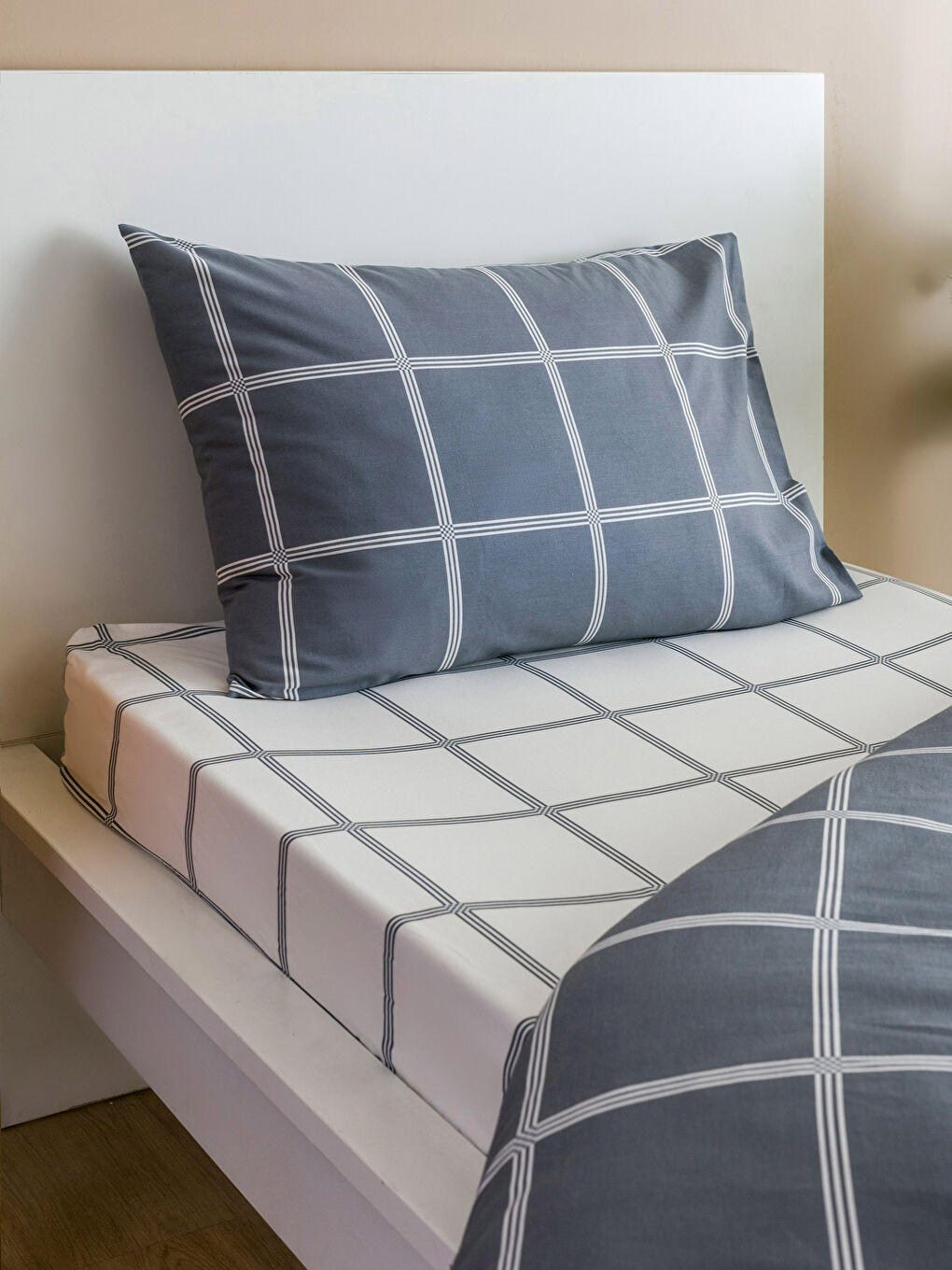 Karışık Ekose Desenli Tek Kişilik Nevresim Takımı-2