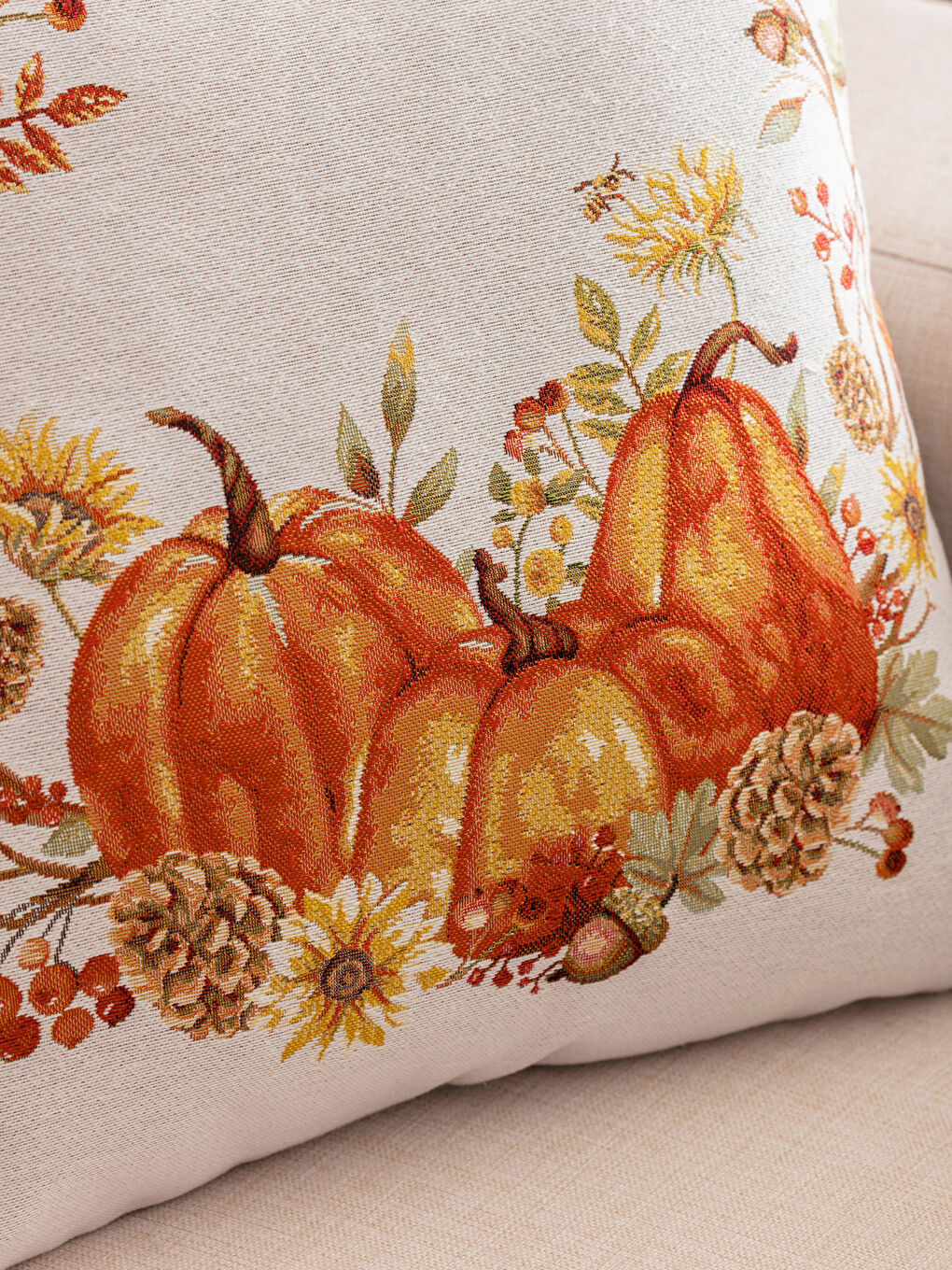 Karışık Baskılı Kırlent Kılıfı 45x45 cm-2