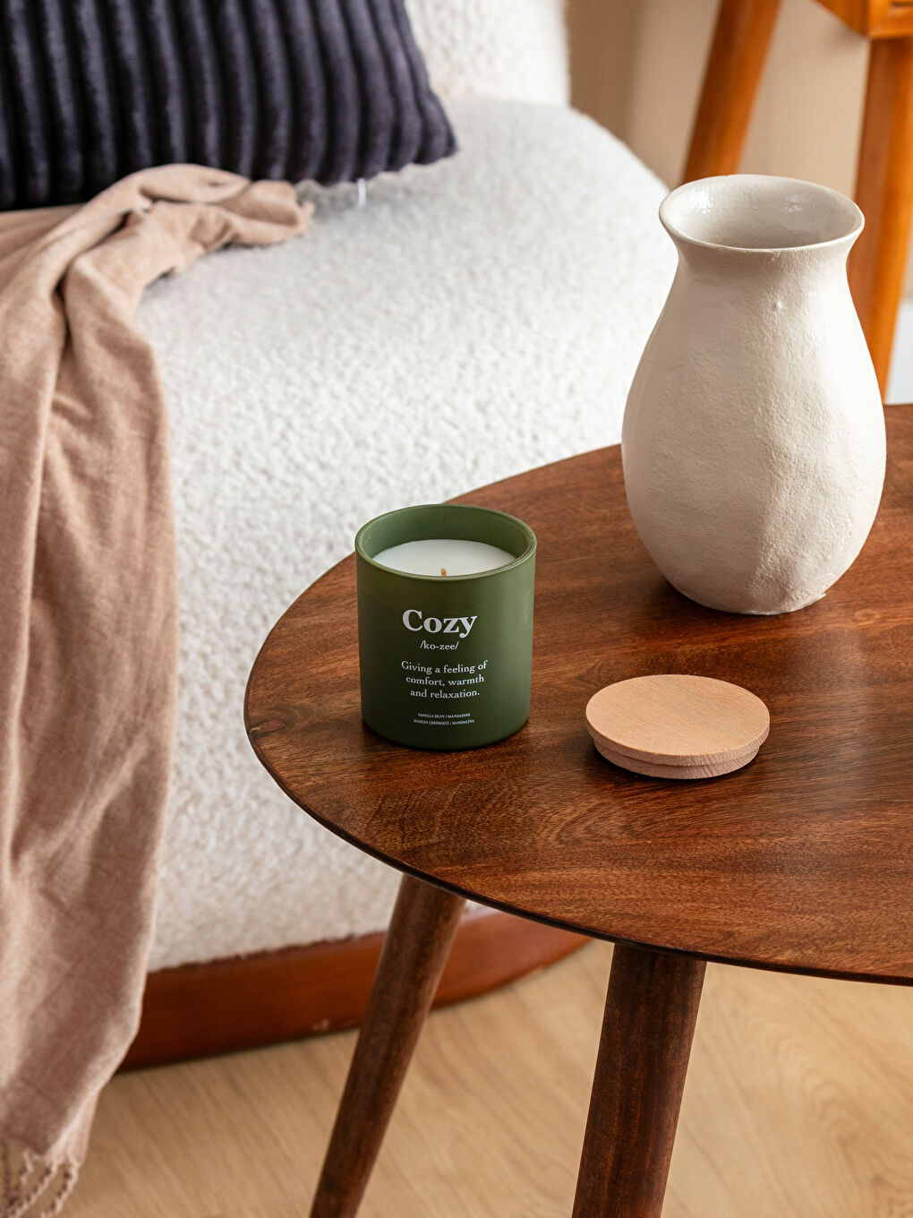 Yeşil Vanilya Kokulu Dekoratif Mum 190 g-1