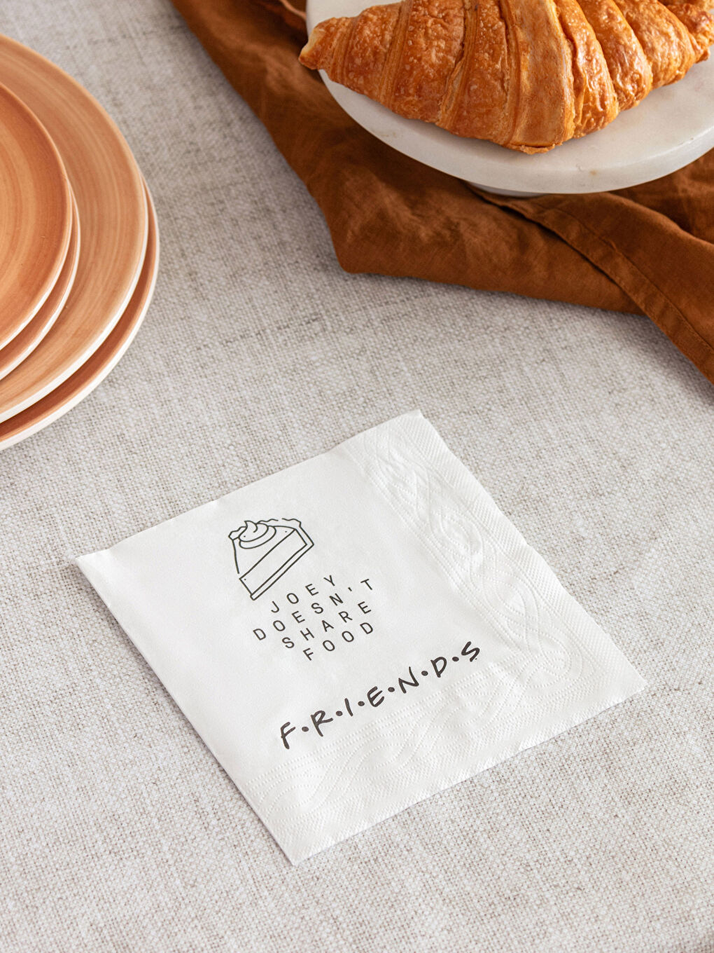 Siyah Friends Baskılı Kağıt Peçete 100'lü 33x33 cm