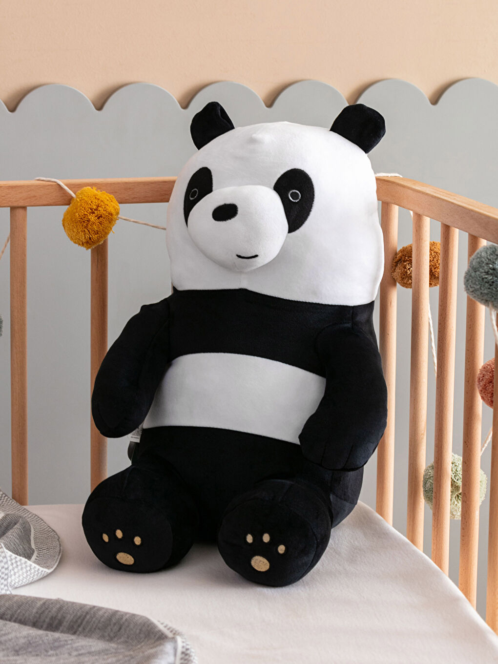 Siyah We Bare Bears Figürlü İç Dolgulu Bebek Kırlent 50 cm