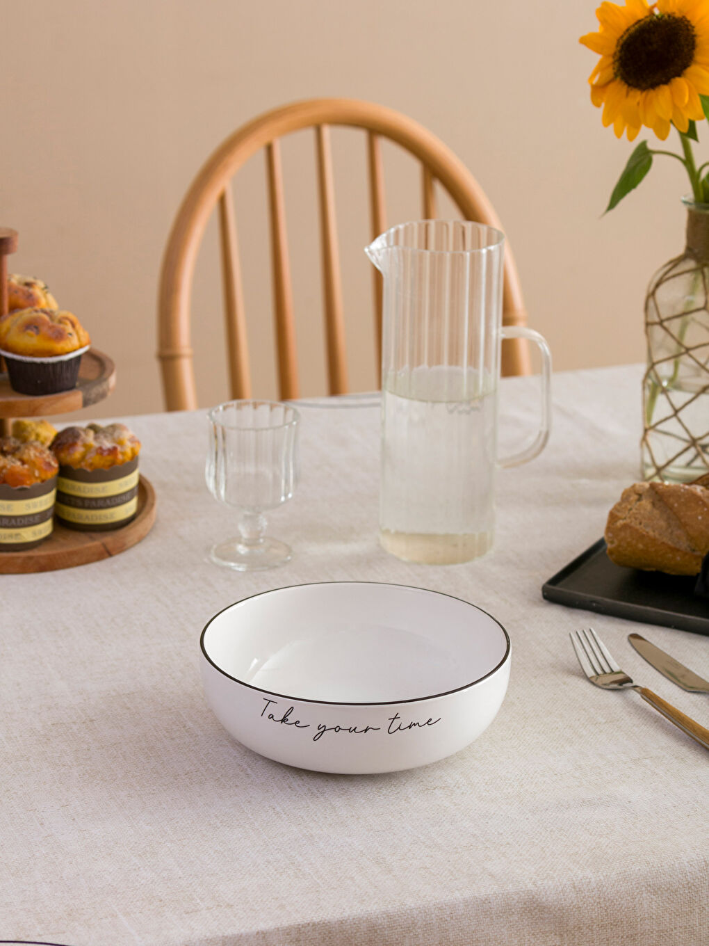 Siyah Seramik Salata Kasesi 23 cm