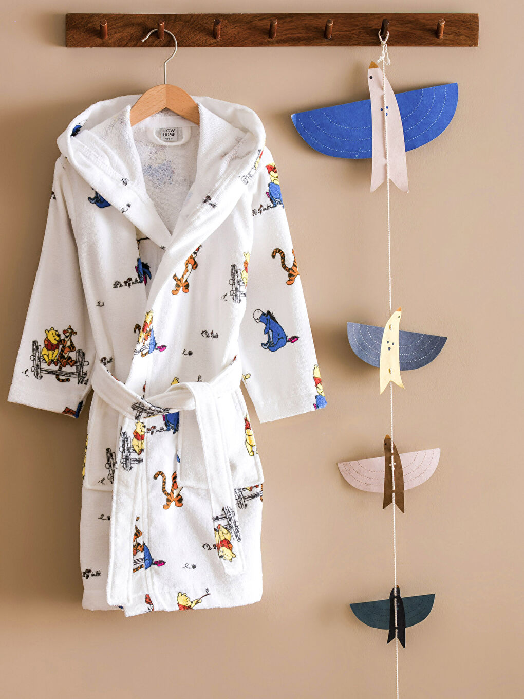 Karışık Winnie the Pooh Baskılı Kız Çocuk Bornoz